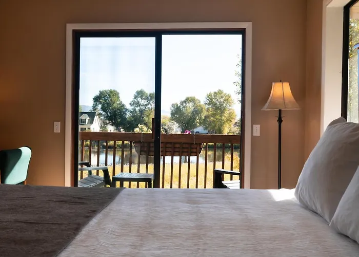 Riviera Motor 3* Saratoga